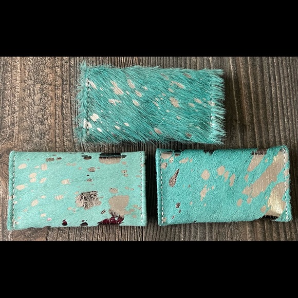 ๐๐ Stocking Stuffer๐๐
๐ฉต๐ฉตAmerican Darling Cowhide Purse Cardholder๐๐ - Picture 5 of 6
